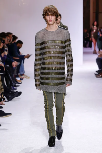 Look 2